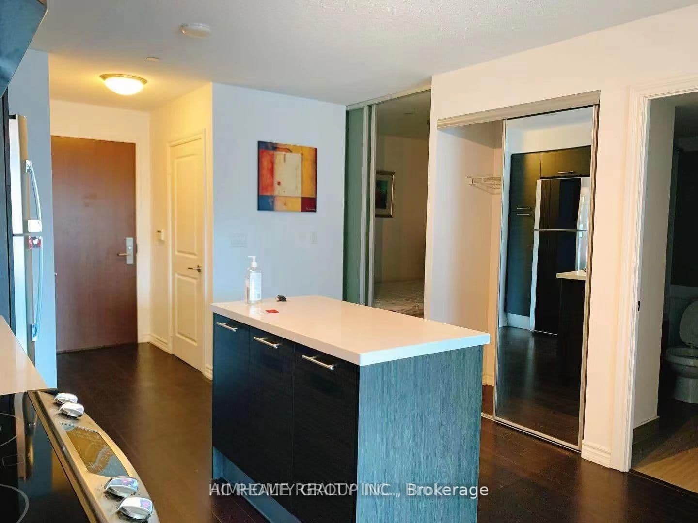 386 Yonge Street, Unit 1221 thumbnail 3