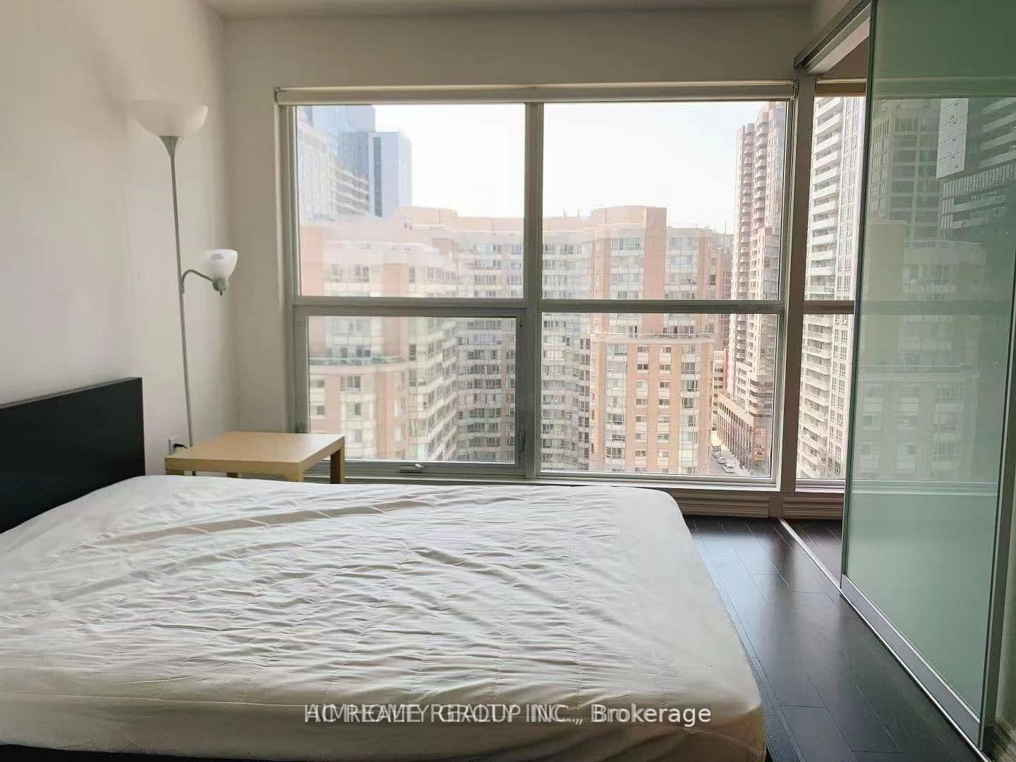 386 Yonge Street, Unit 1221 thumbnail 5