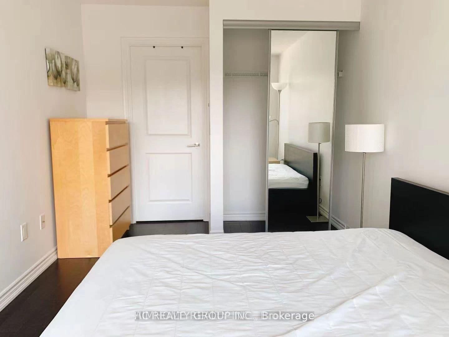 386 Yonge Street, Unit 1221 thumbnail 6