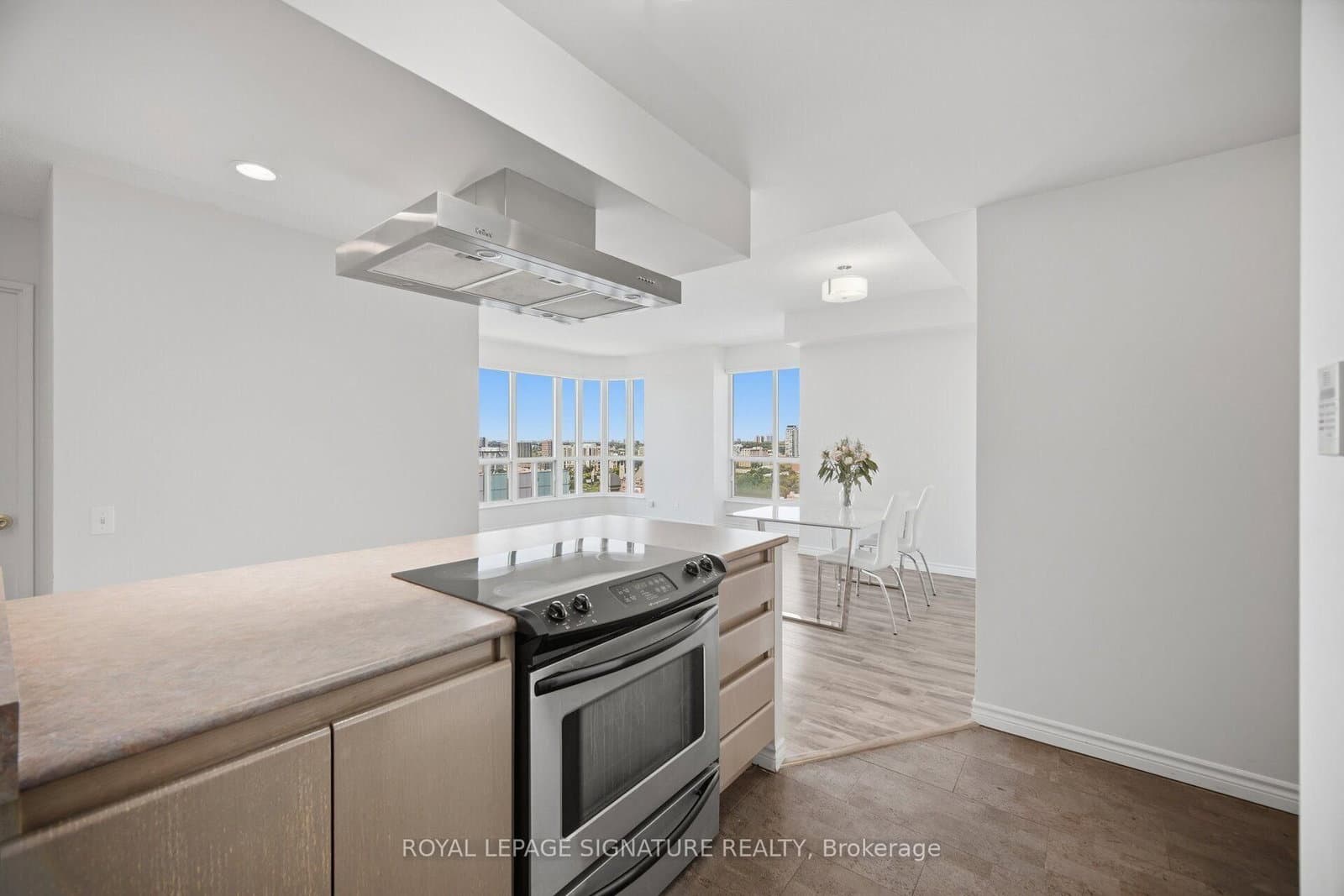 750 Bay Street, Unit 3603 thumbnail 12
