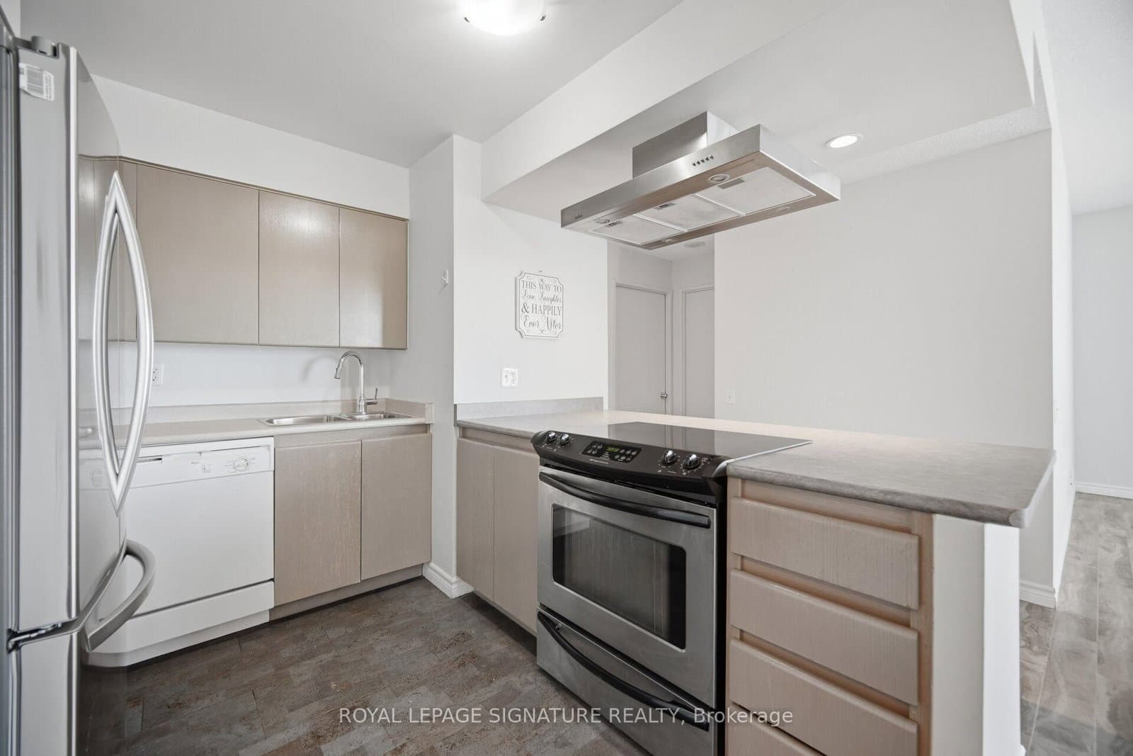 750 Bay Street, Unit 3603 thumbnail 13