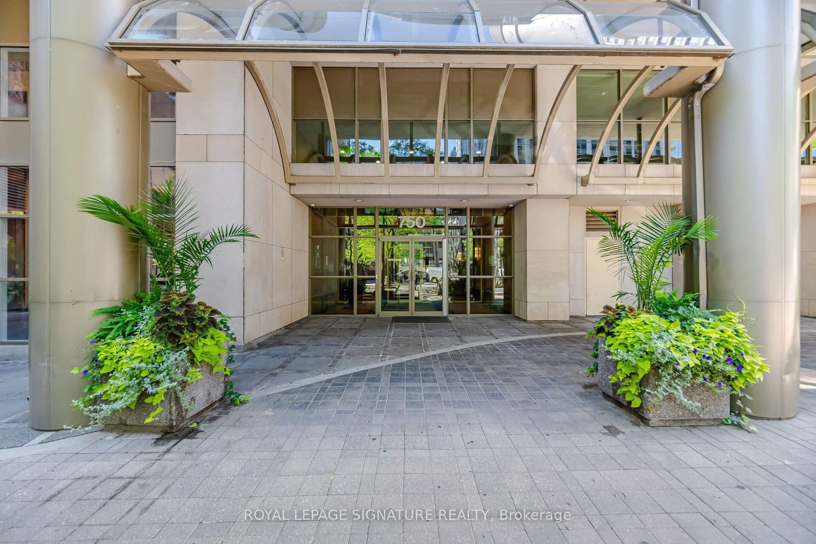 750 Bay Street, Unit 3603 thumbnail 2