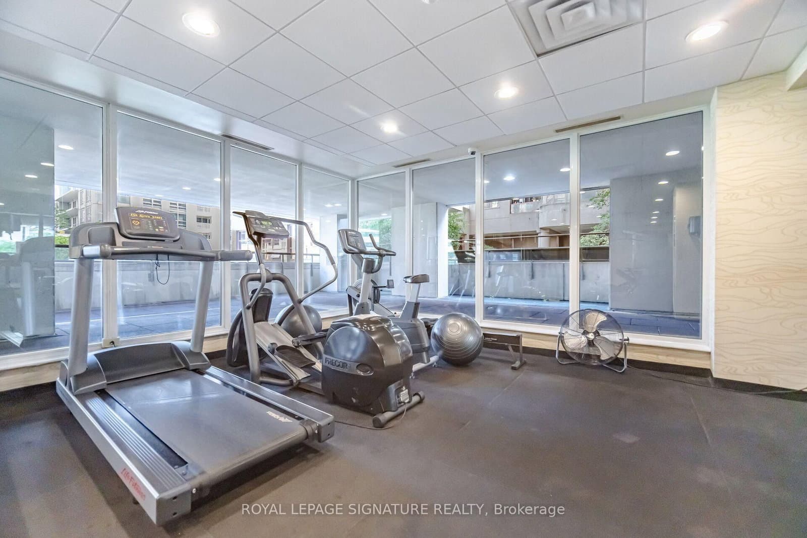 750 Bay Street, Unit 3603 thumbnail 29