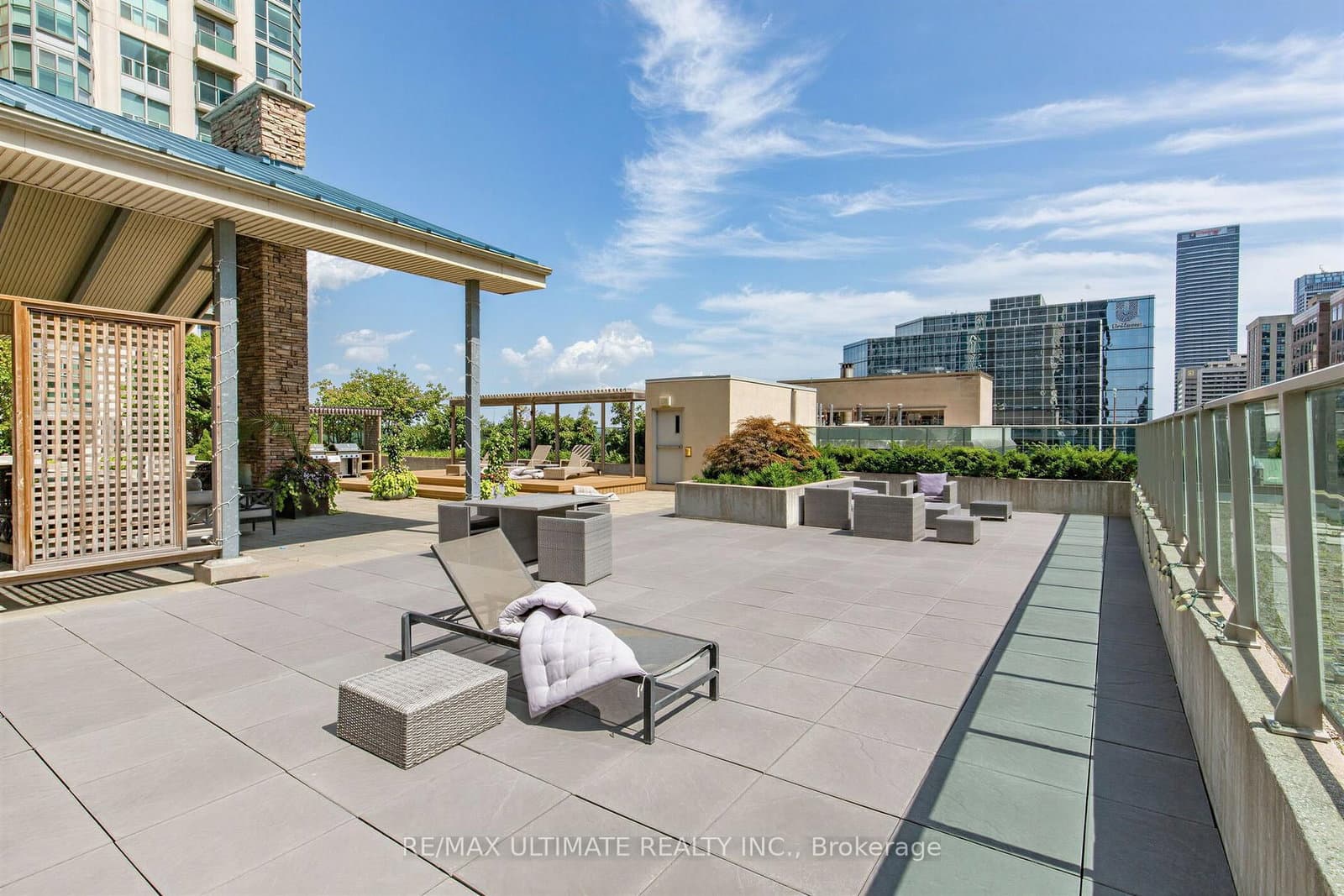 8 Park Road, Unit 1508 thumbnail 22