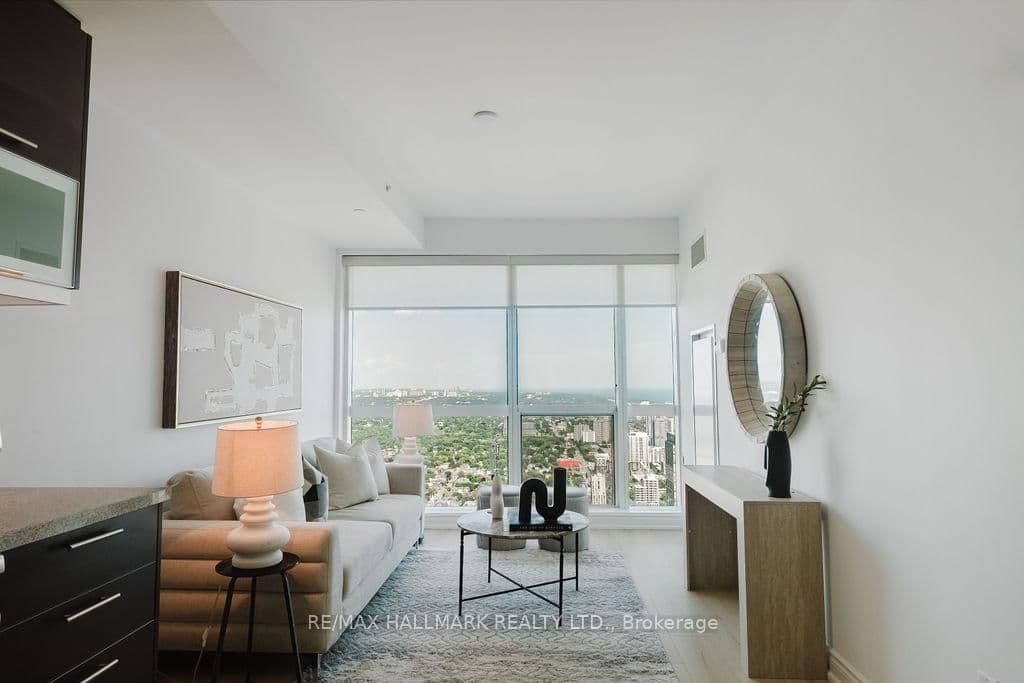 388 YONGE Street, Unit 6104 thumbnail 25