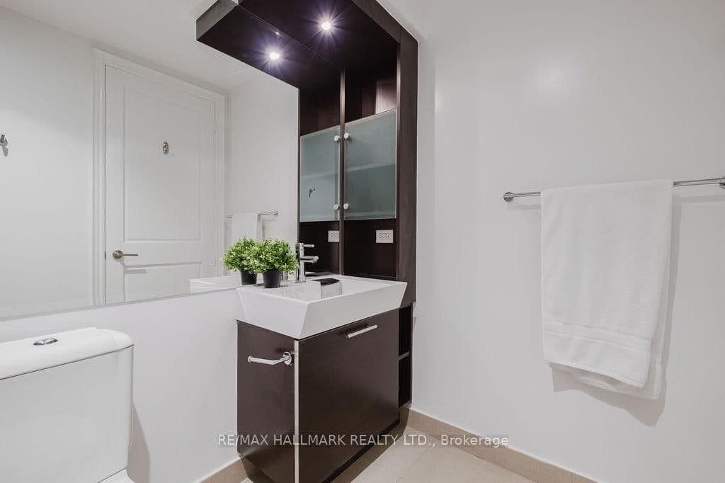 388 YONGE Street, Unit 6104 thumbnail 29