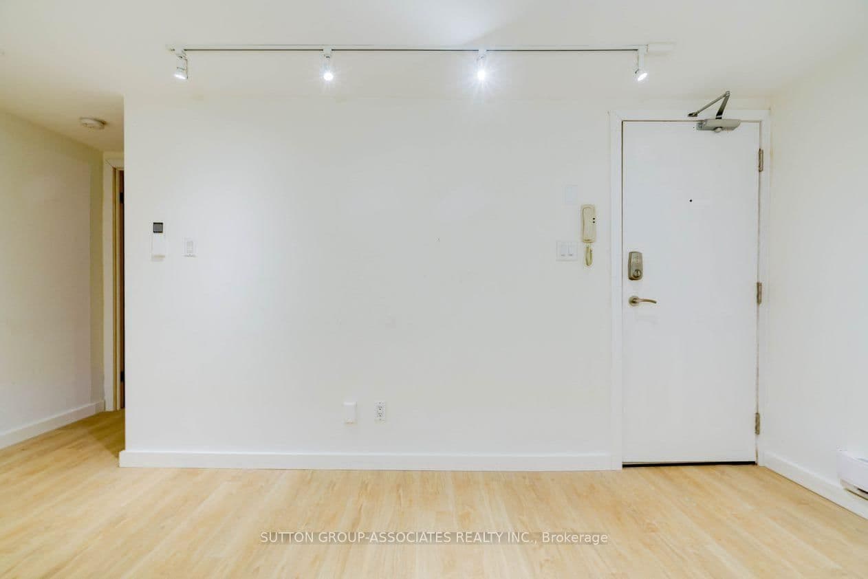 477 Brunswick Avenue, Unit Lower thumbnail 14