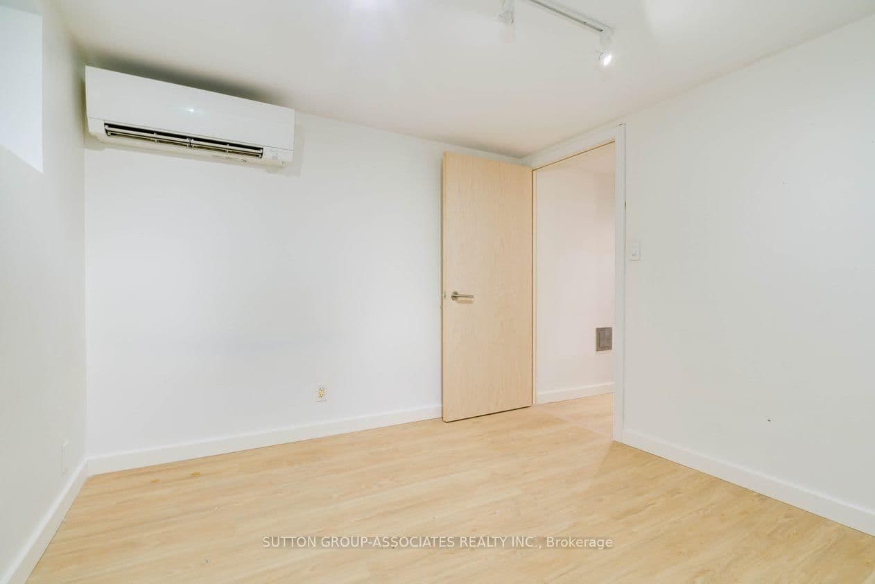 477 Brunswick Avenue, Unit Lower thumbnail 15