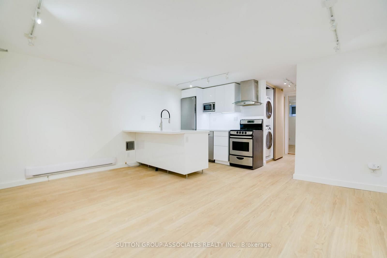477 Brunswick Avenue, Unit Lower thumbnail 4