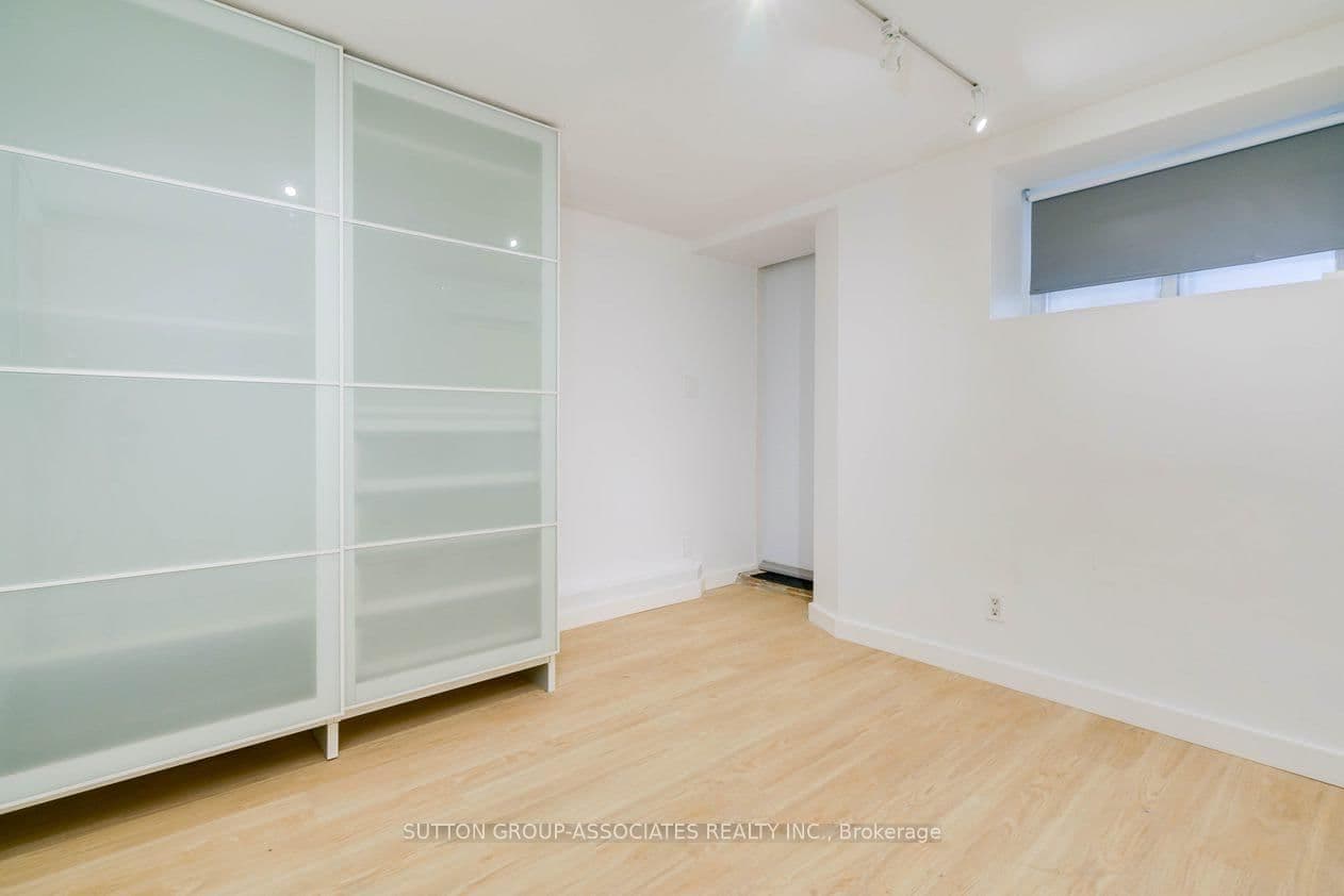 477 Brunswick Avenue, Unit Lower thumbnail 8