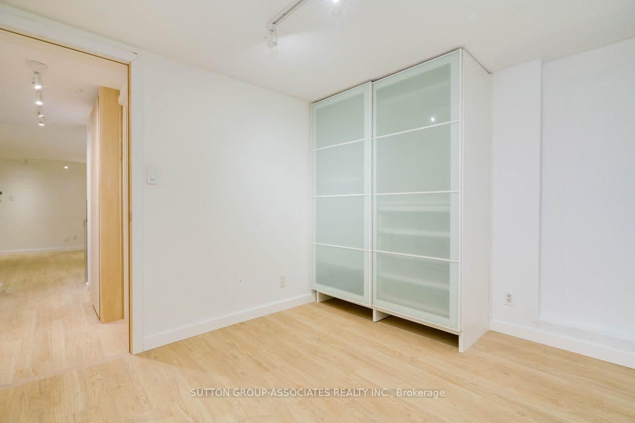 477 Brunswick Avenue, Unit Lower thumbnail 9