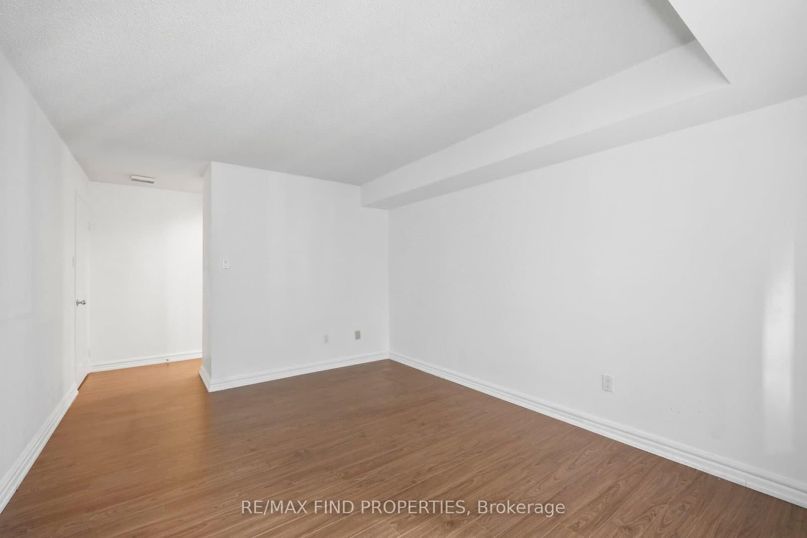 33 University Avenue, Unit 1203 thumbnail 27