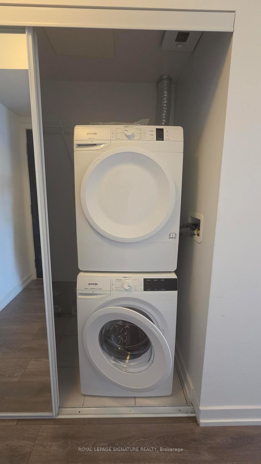159 Wellesley Street E, Unit 1009 thumbnail 10