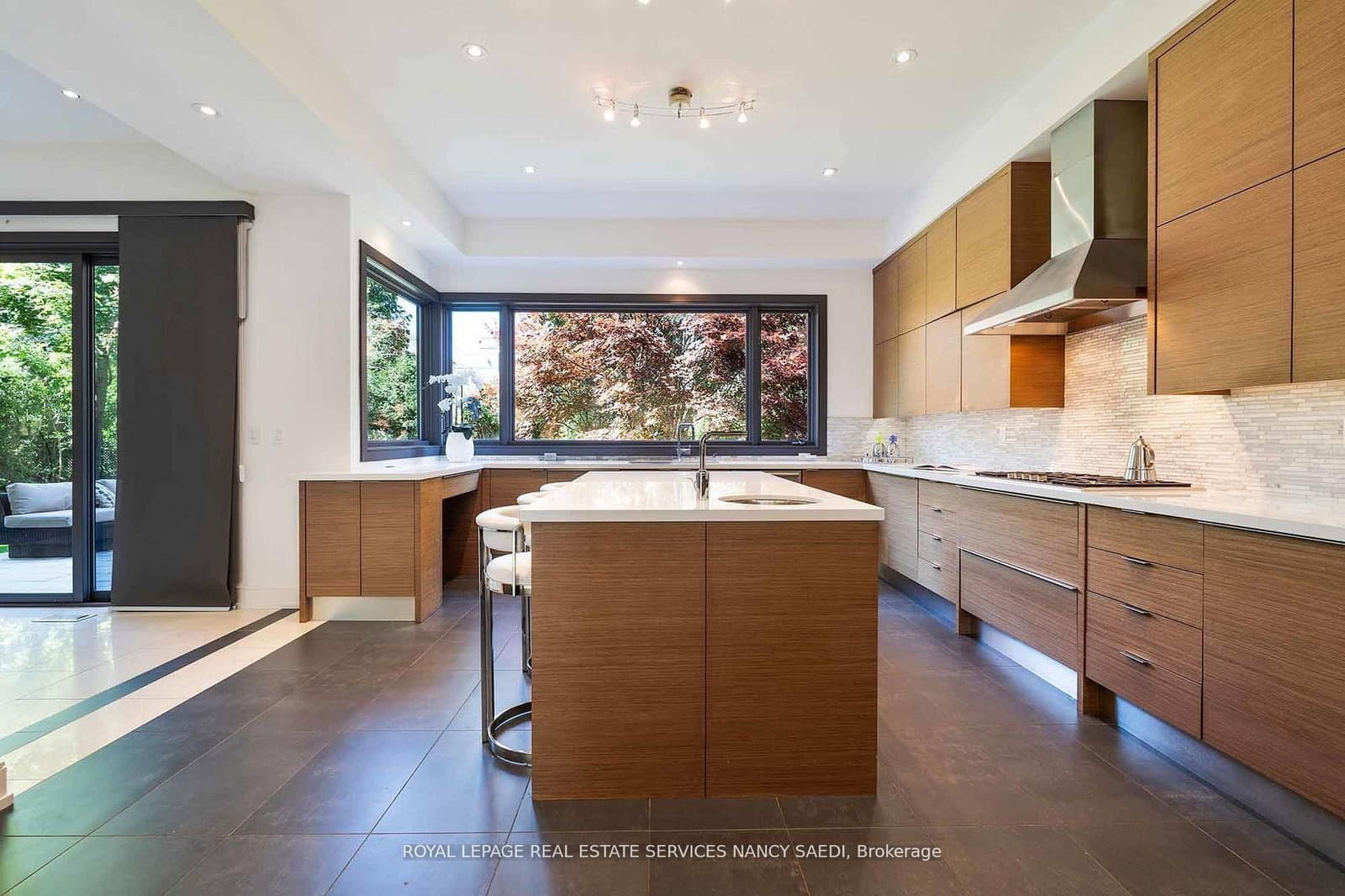 12 York Road thumbnail 18