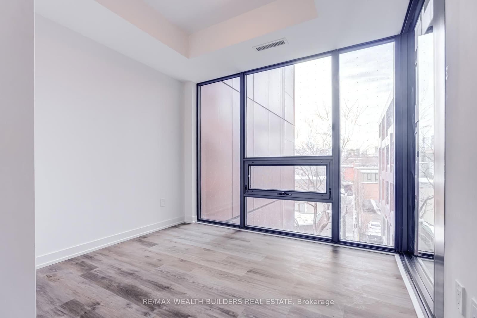 28 Eastern Avenue, Unit 331 thumbnail 12