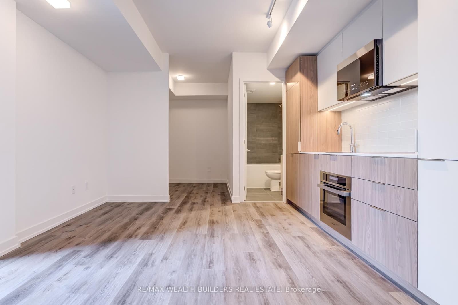 28 Eastern Avenue, Unit 331 thumbnail 7