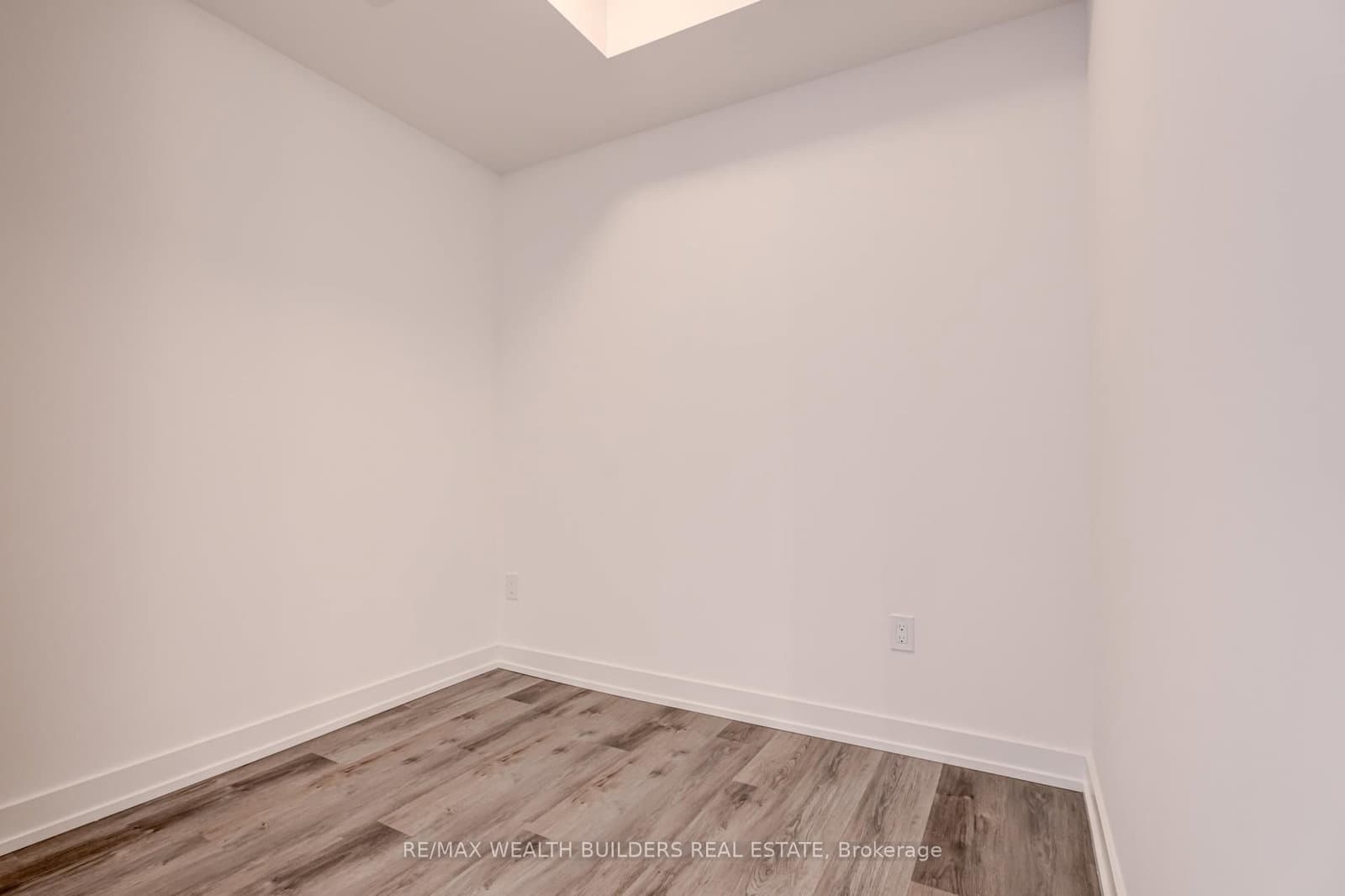 28 Eastern Avenue, Unit 331 thumbnail 8