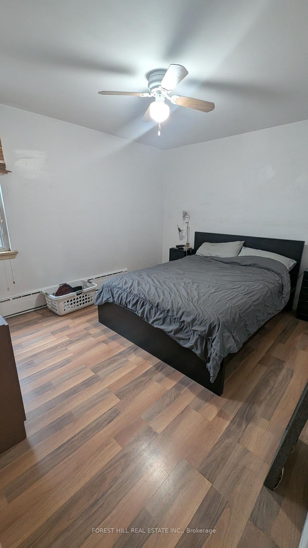 55 Neptune Drive, Unit 305 thumbnail 10