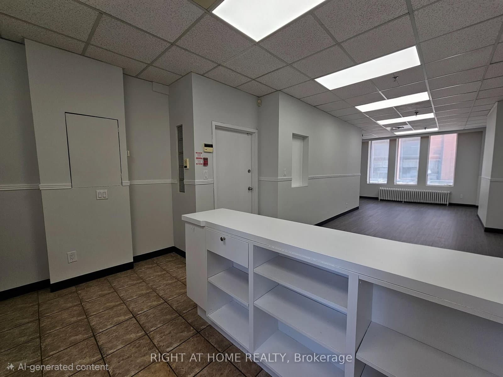 516 Yonge Street, Unit 2 thumbnail 6