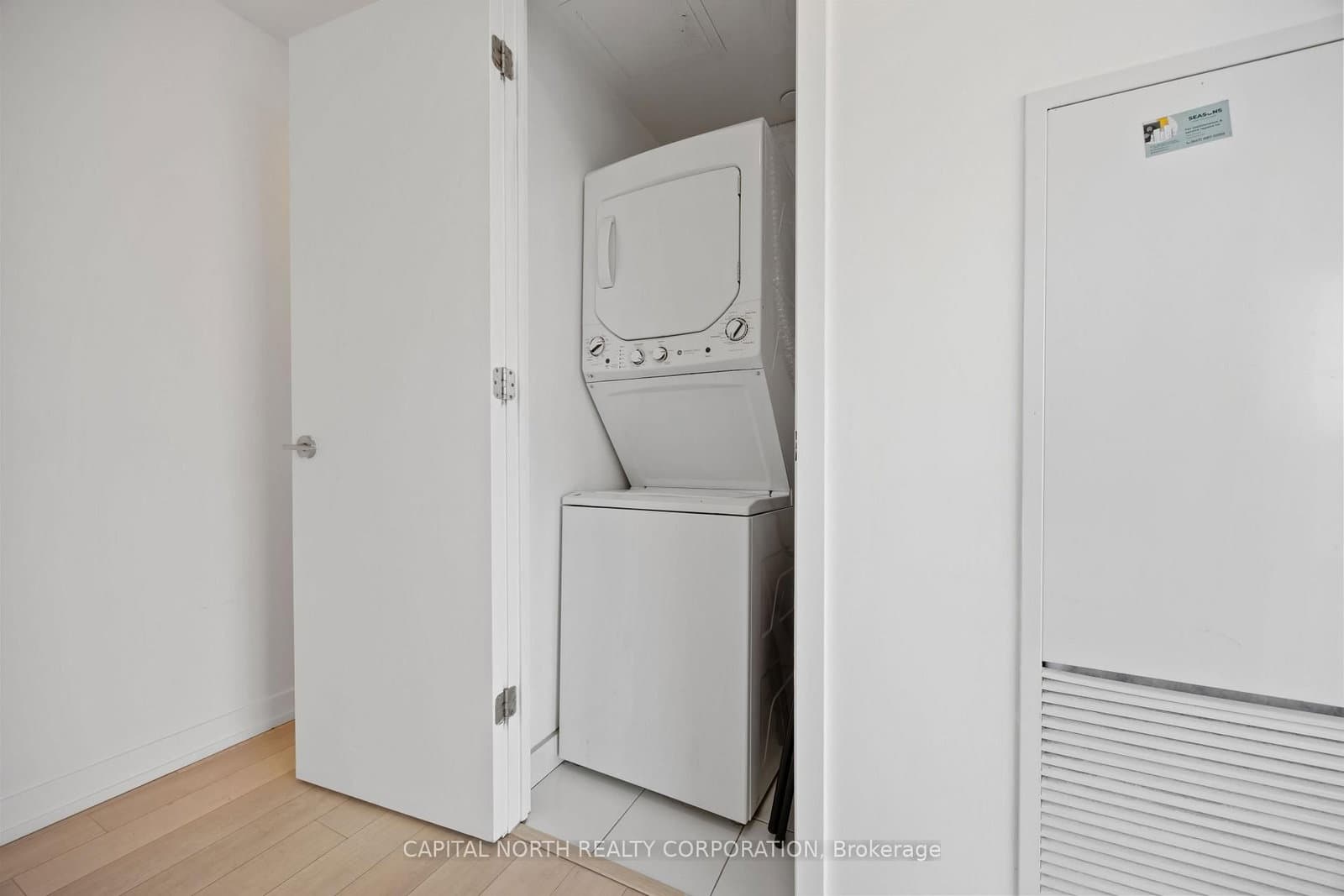 39 Roehampton Avenue, Unit 3103 thumbnail 21