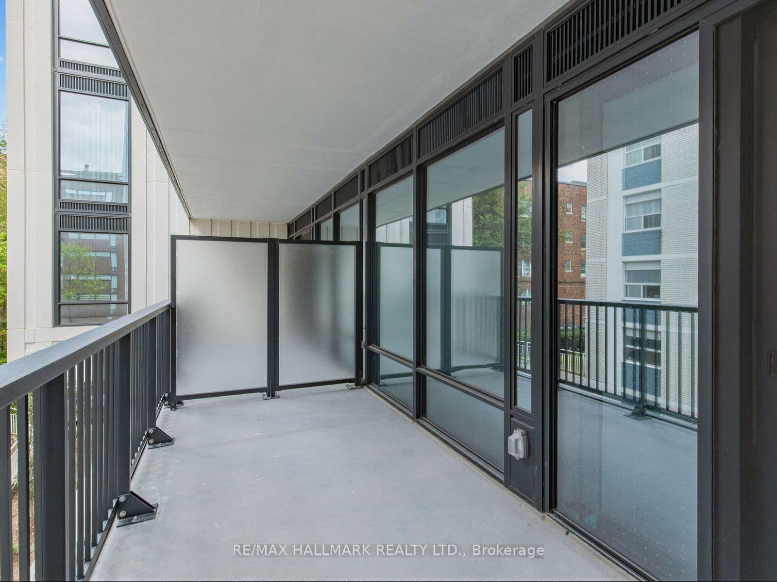 91 Montclair Avenue, Unit 528 thumbnail 31