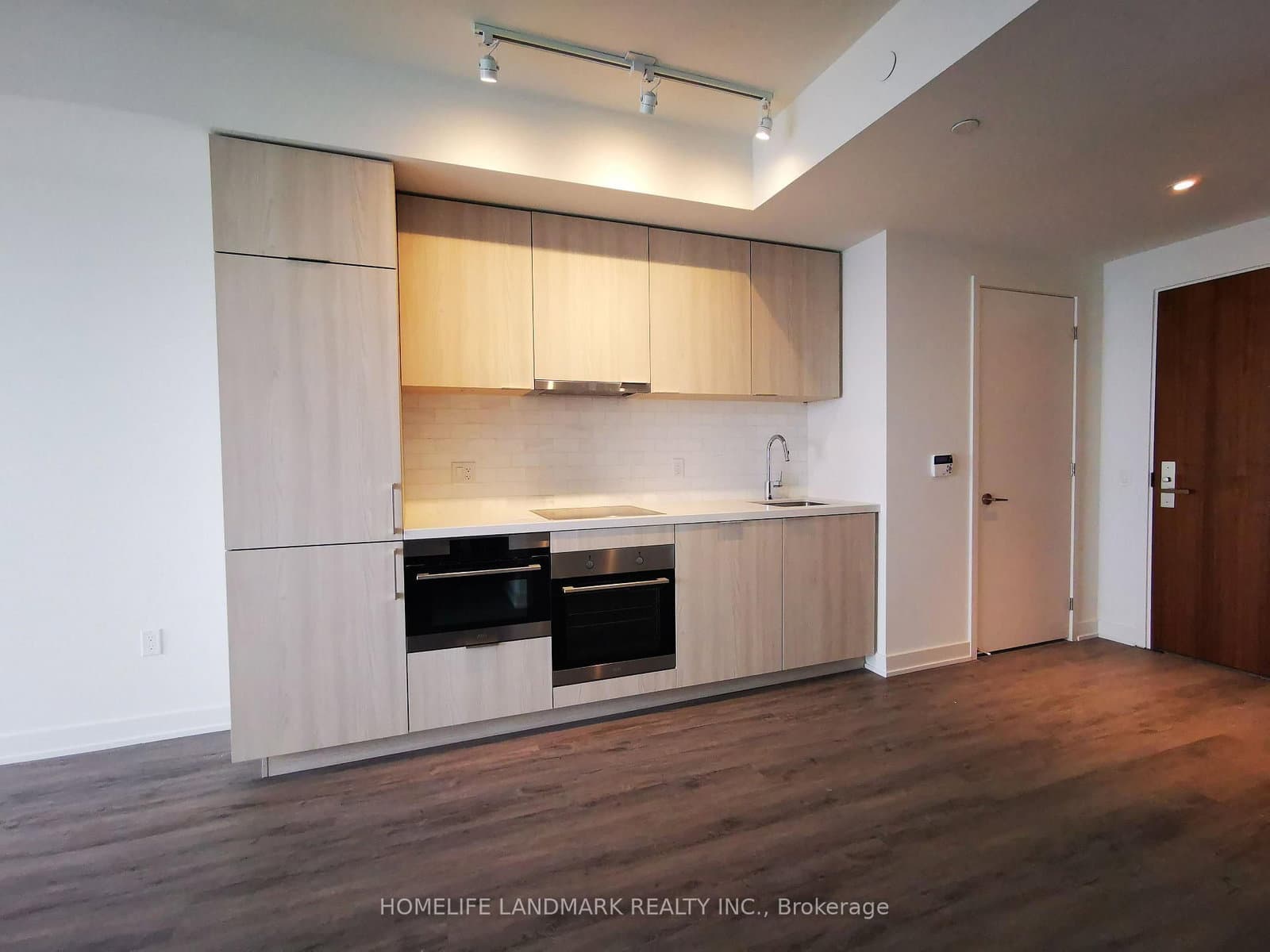15 Queens Quay E, Unit 3201 thumbnail 8