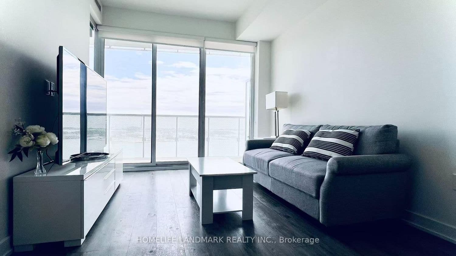 15 Queens Quay E, Unit 3201 thumbnail 9