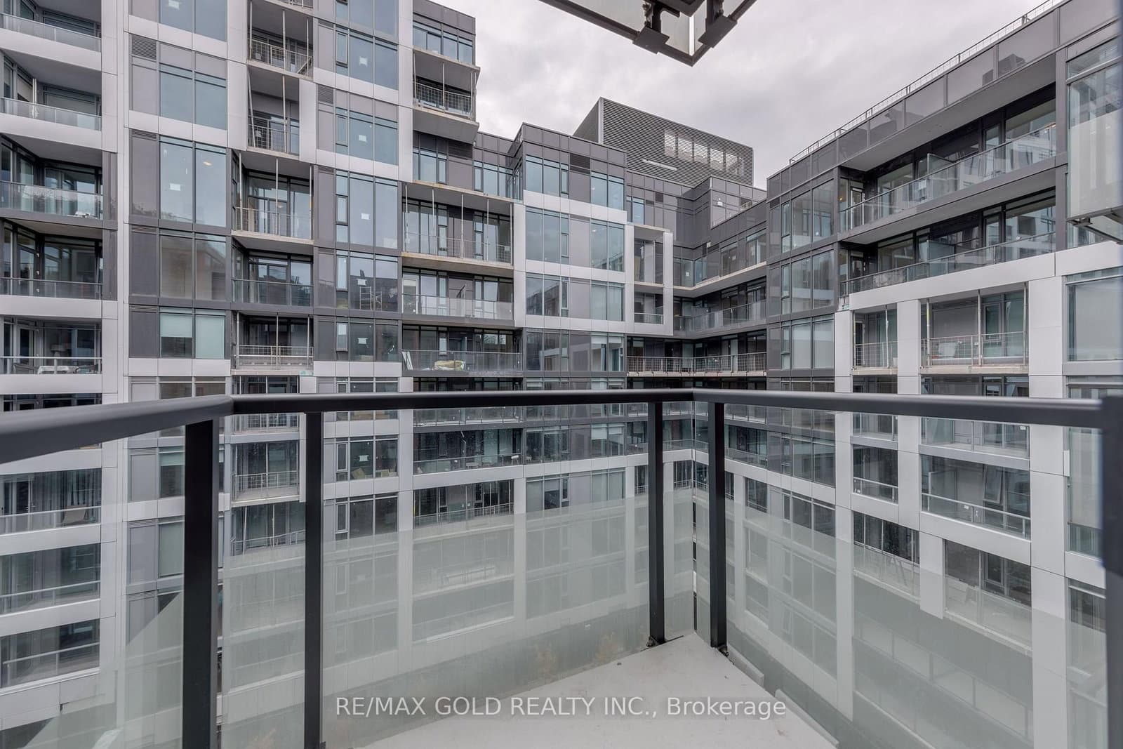 560 Front Street W, Unit 809 thumbnail 3