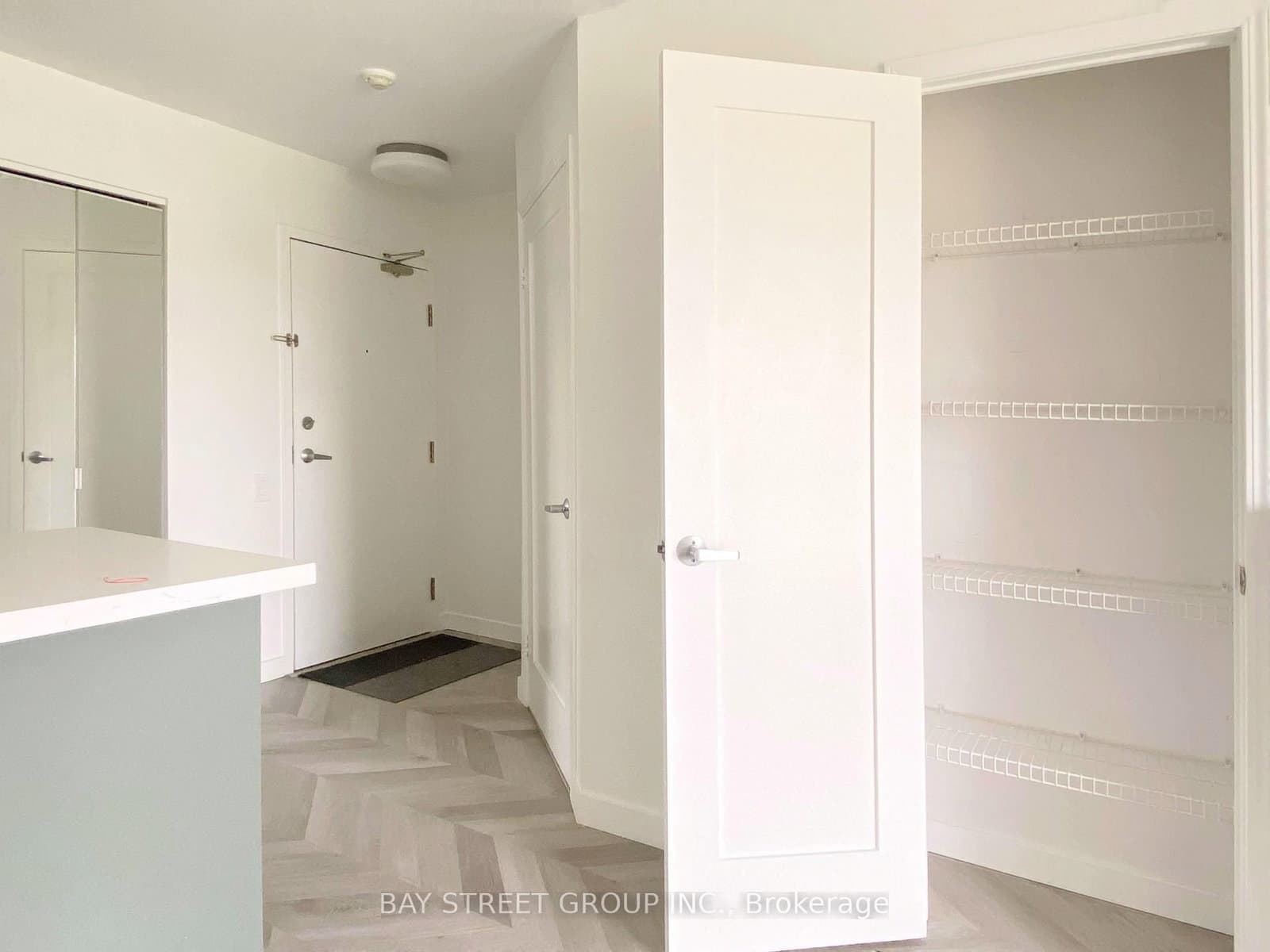 140 Bathurst Street, Unit 402 thumbnail 10