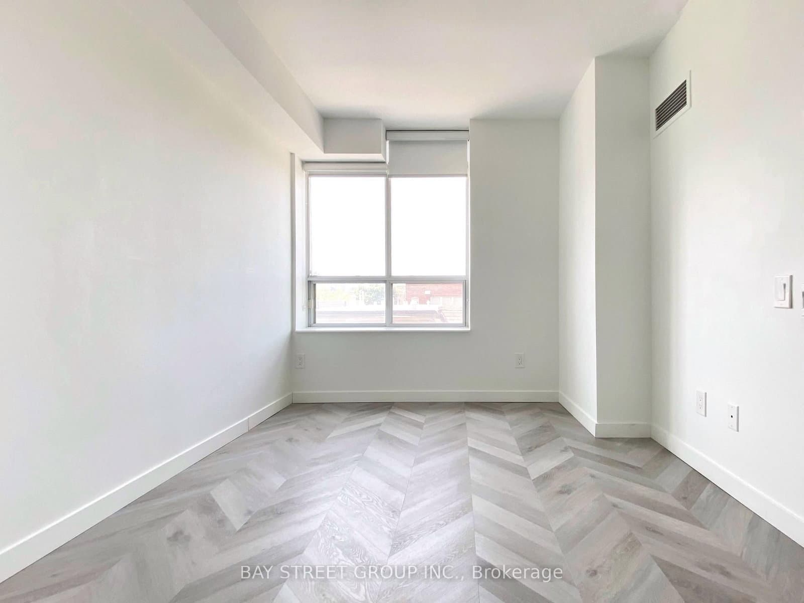 140 Bathurst Street, Unit 402 thumbnail 6