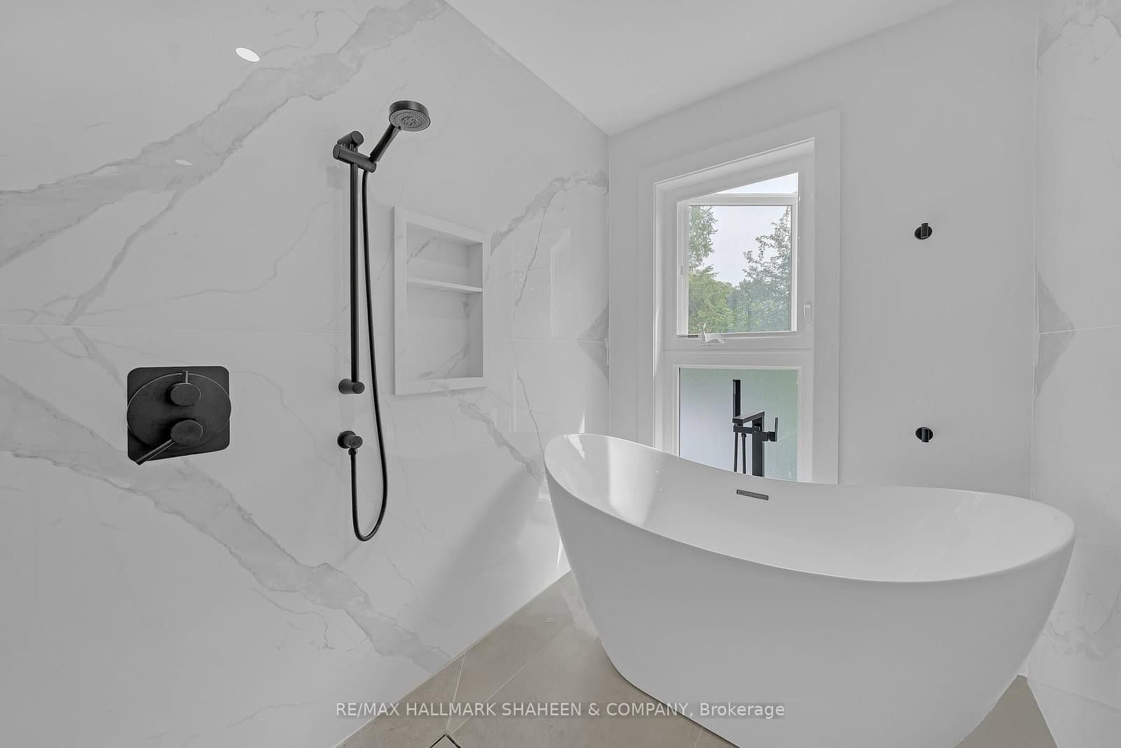 207 Sutherland Drive thumbnail 27