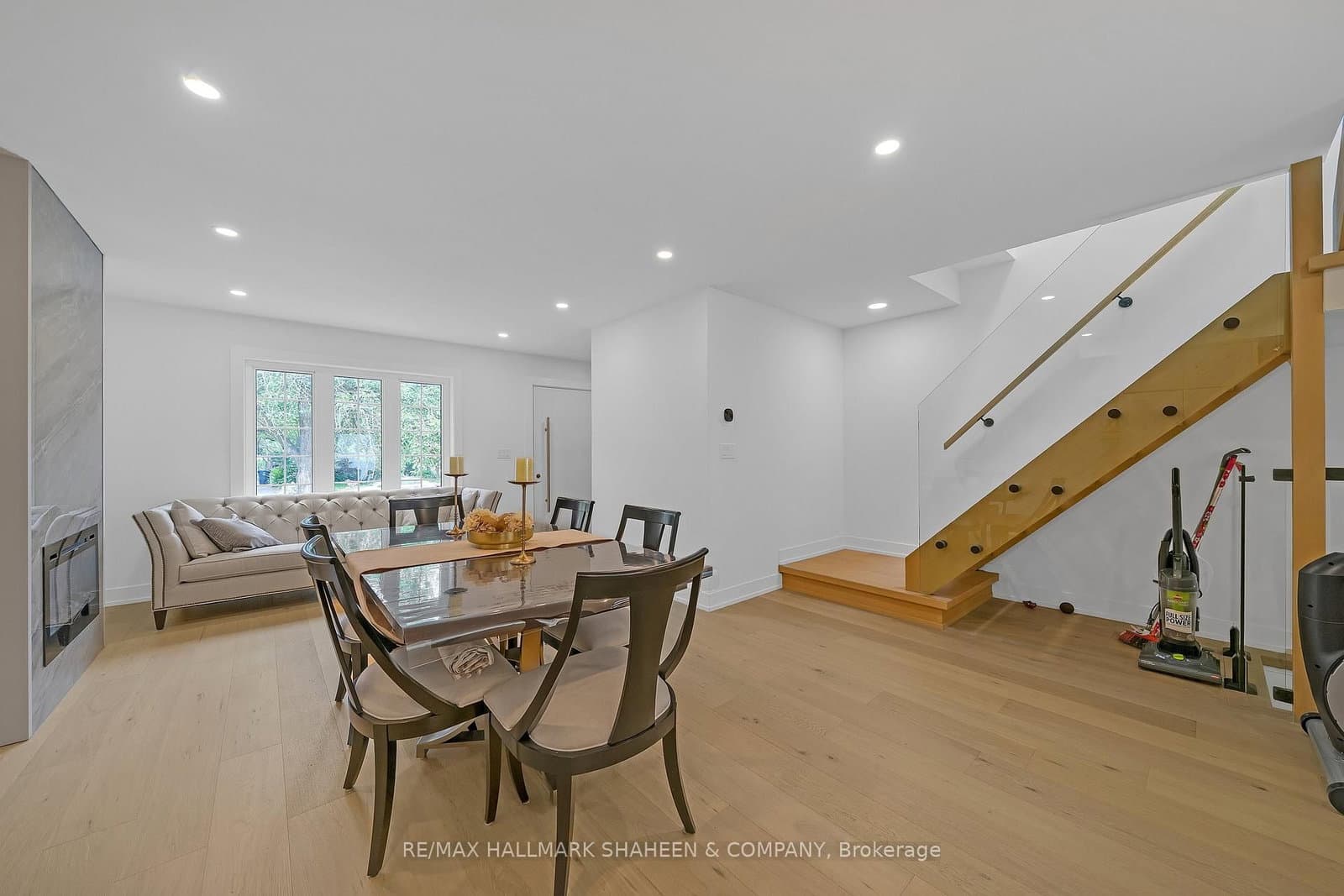 207 Sutherland Drive thumbnail 7