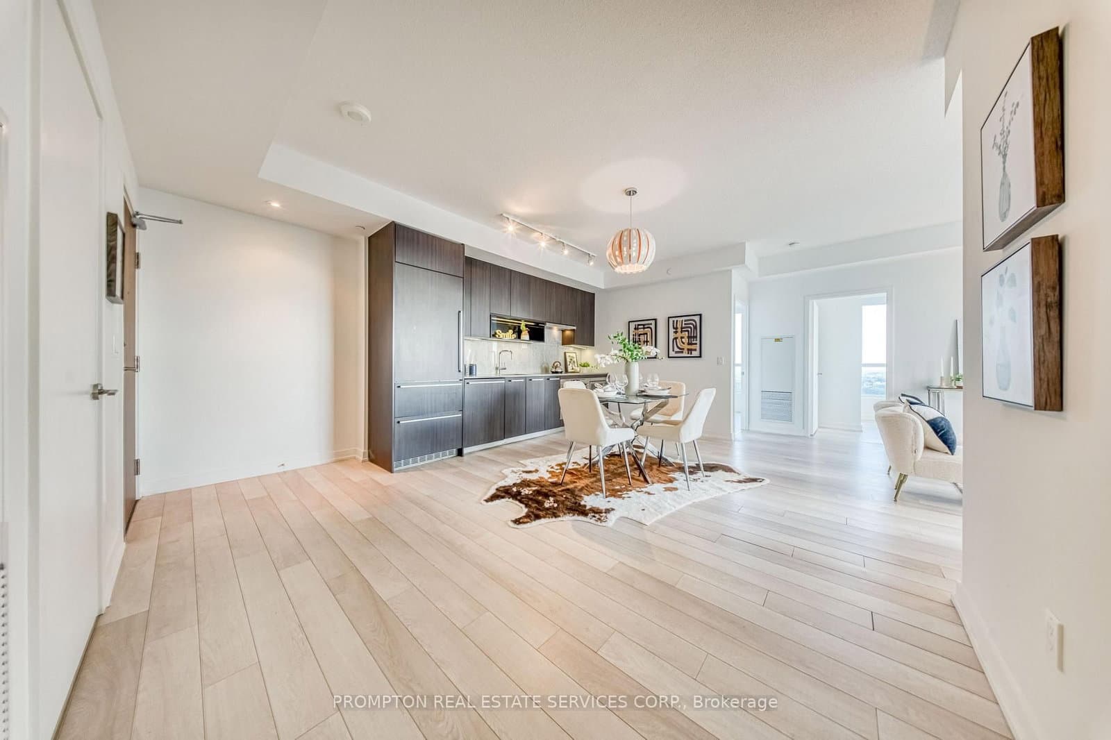 115 Mcmahon Drive, Unit 2511 thumbnail 5