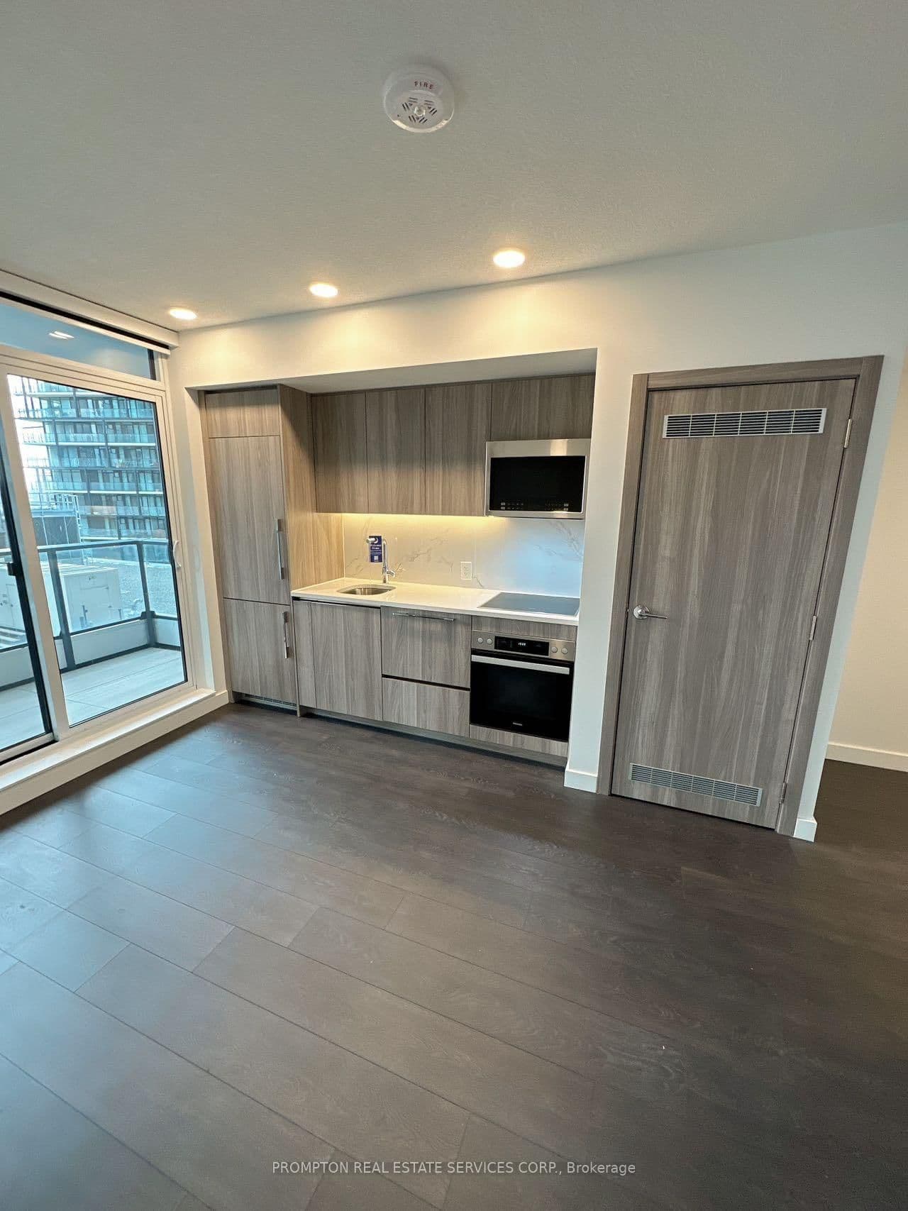 38 Widmer Street, Unit 1707 thumbnail 16