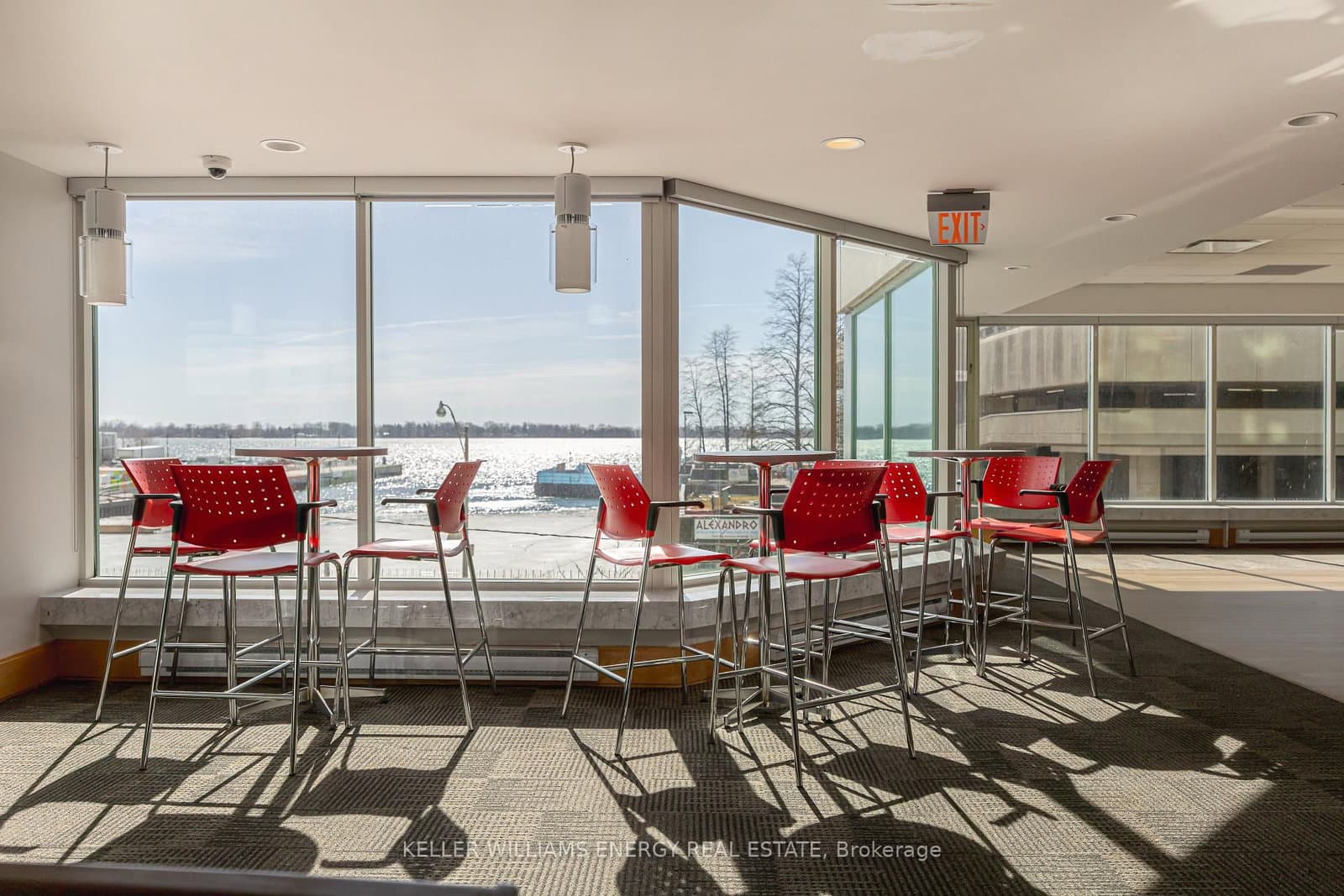 10 Yonge Street, Unit 1604 thumbnail 31