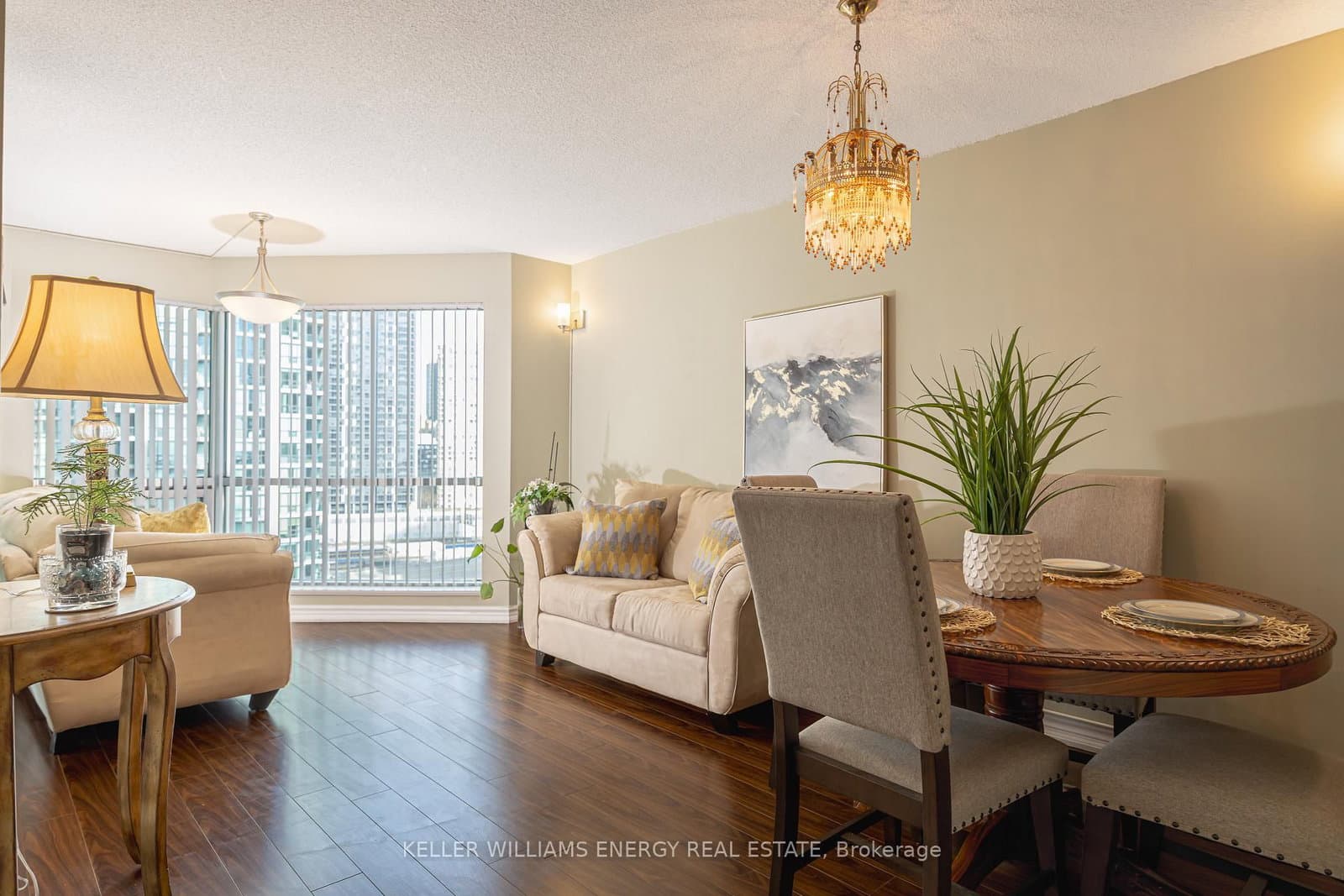 10 Yonge Street, Unit 1604 thumbnail 7