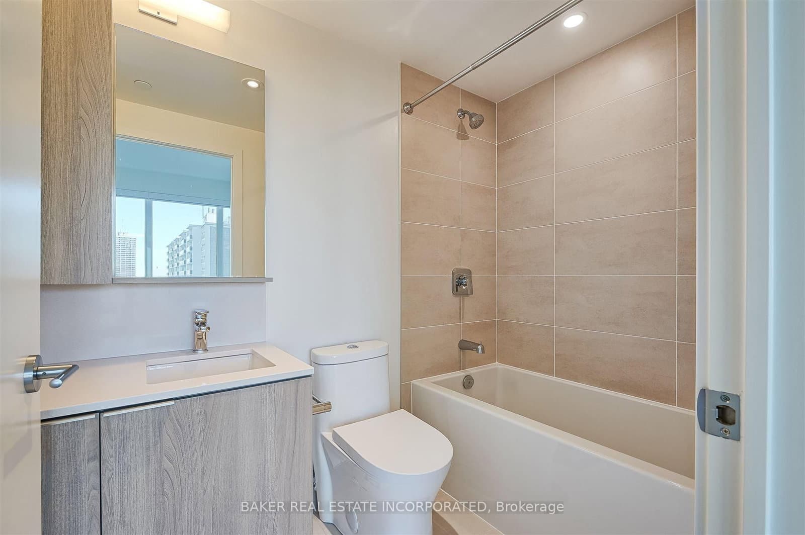 223 Redpath Avenue, Unit 1508 thumbnail 10