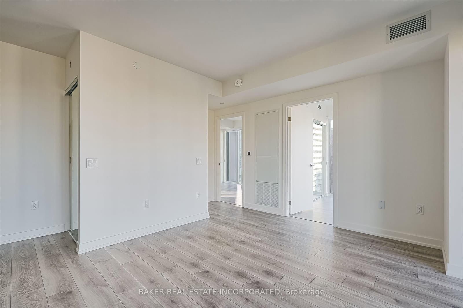 223 Redpath Avenue, Unit 1508 thumbnail 6