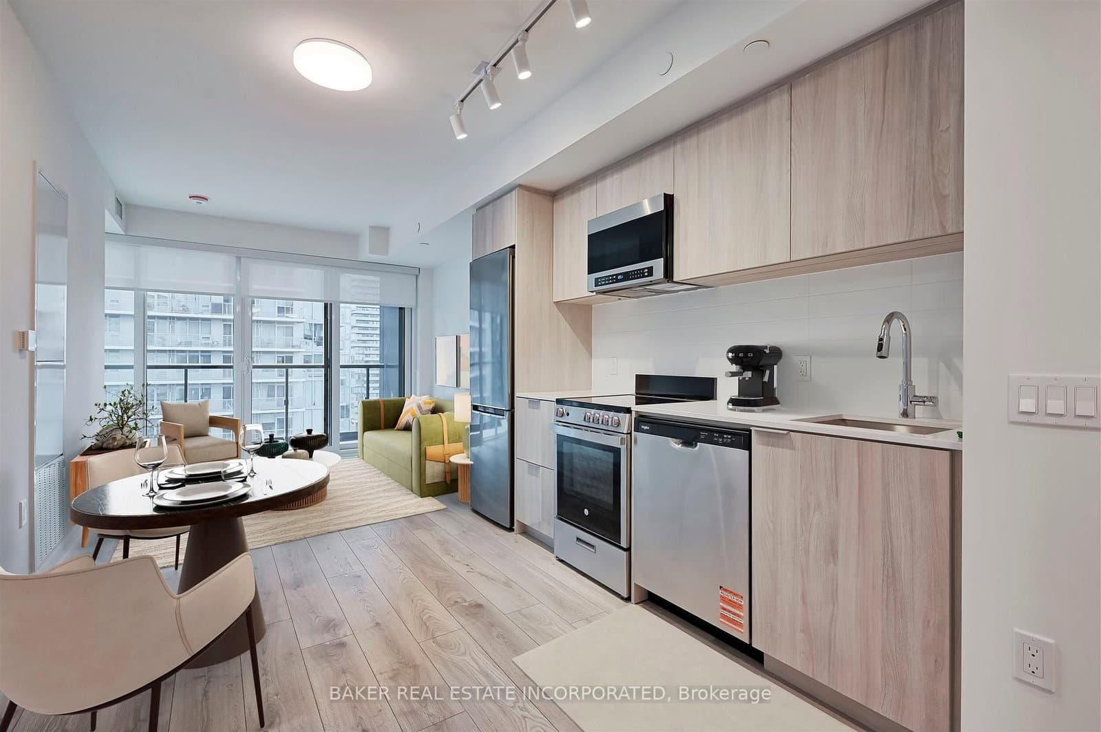 223 Redpath Avenue, Unit 3402 thumbnail 4