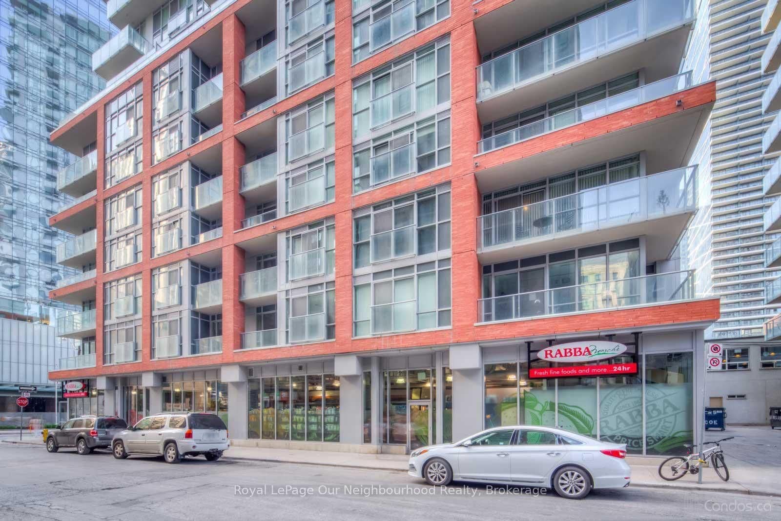 126 Simcoe Street, Unit 2106 thumbnail 3