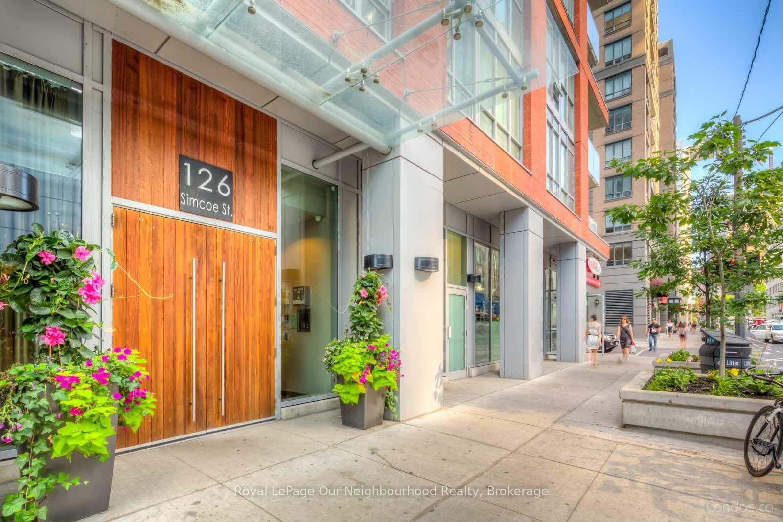 126 Simcoe Street, Unit 2106 thumbnail 4