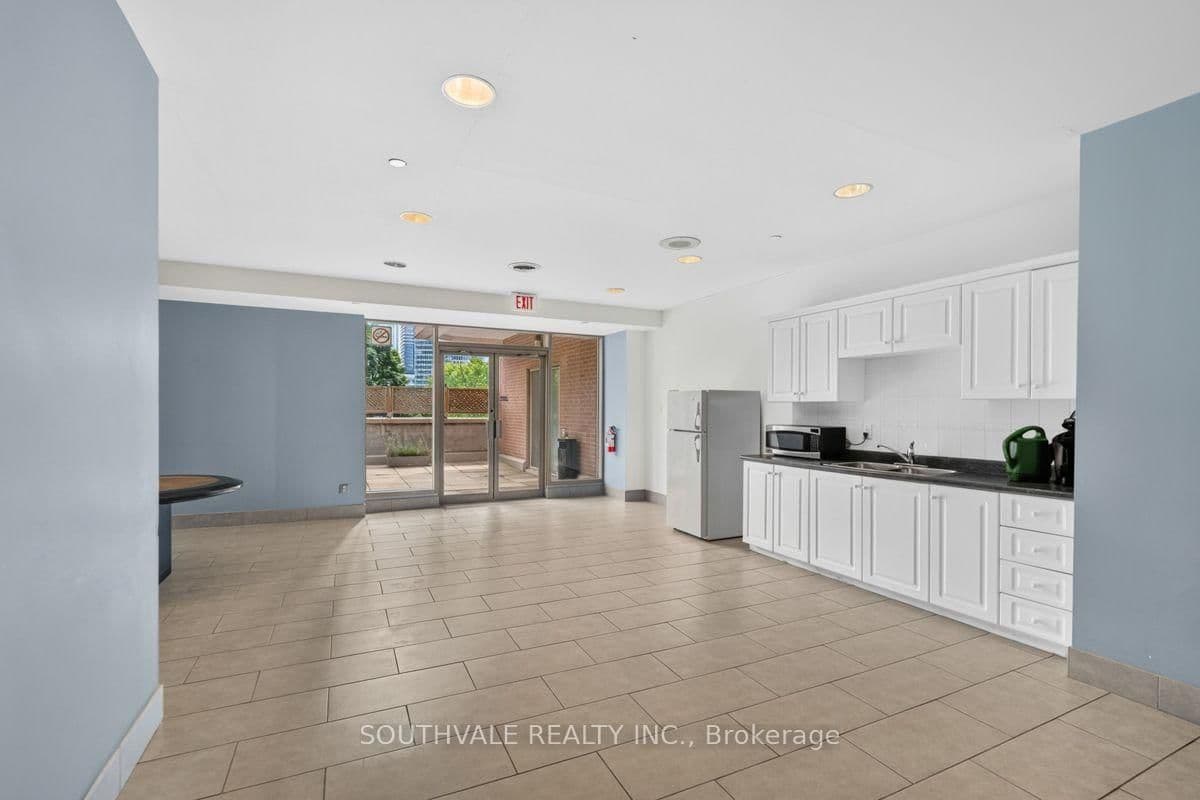 393 King St. W, Unit 1107 thumbnail 28