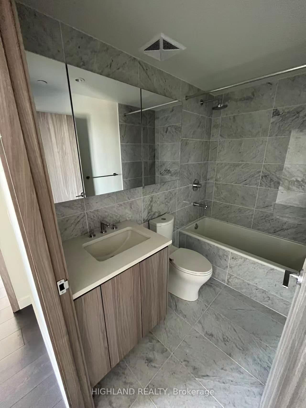 85 Mcmahon Drive, Unit 2808 thumbnail 9