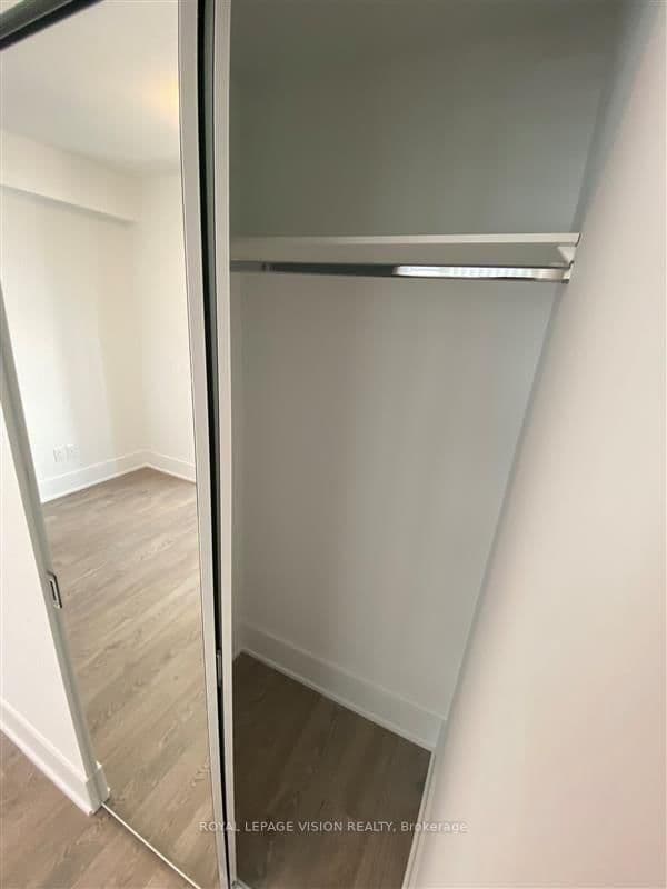 470 Front Street W, Unit 1210 thumbnail 13
