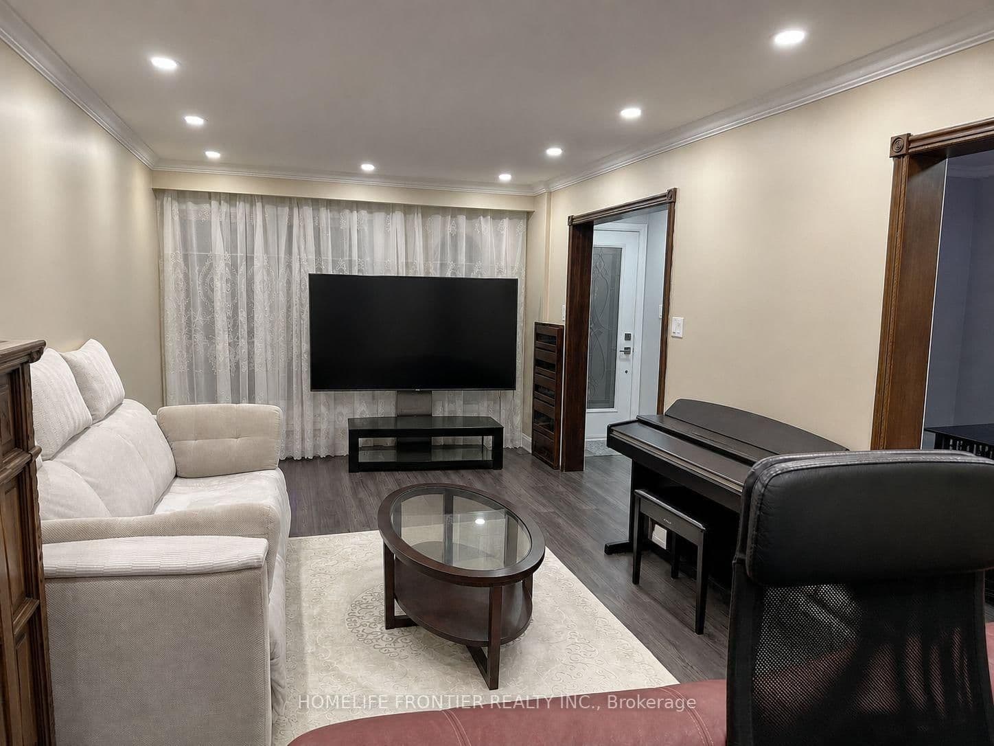 49 Red Robin Way, Unit Main and Upper Level thumbnail 2