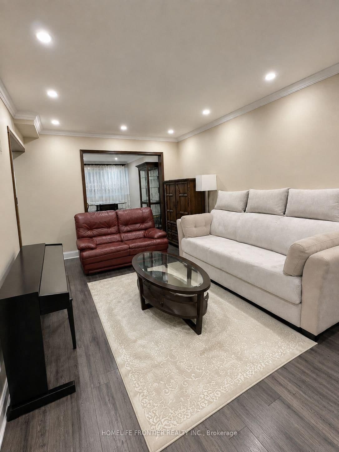 49 Red Robin Way, Unit Main and Upper Level thumbnail 3