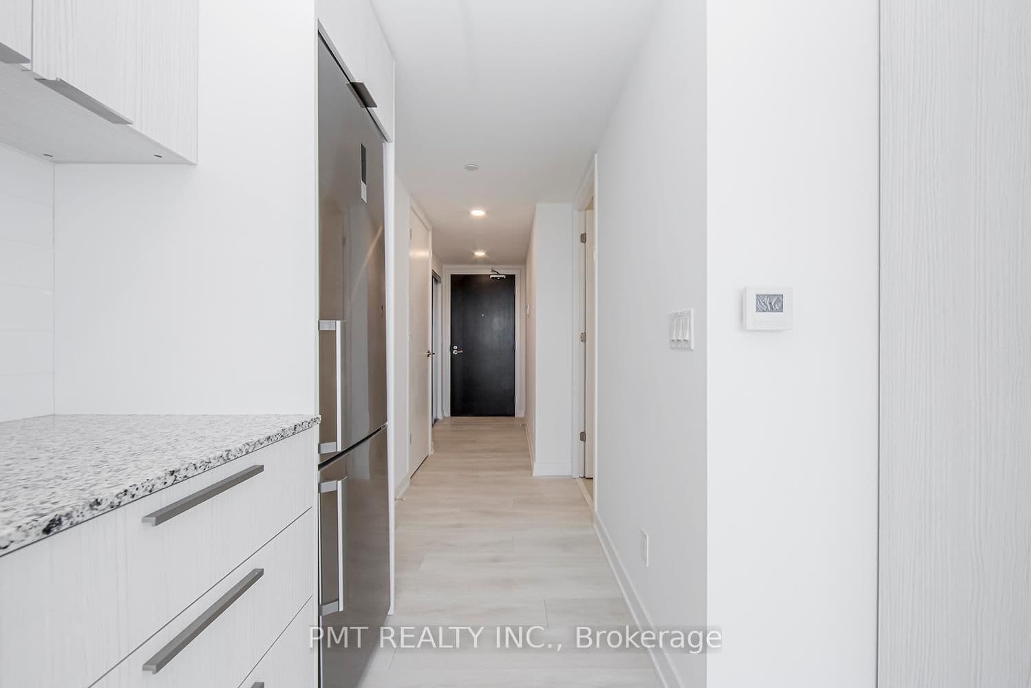 18 Maitland Terrace, Unit 1705 thumbnail 2