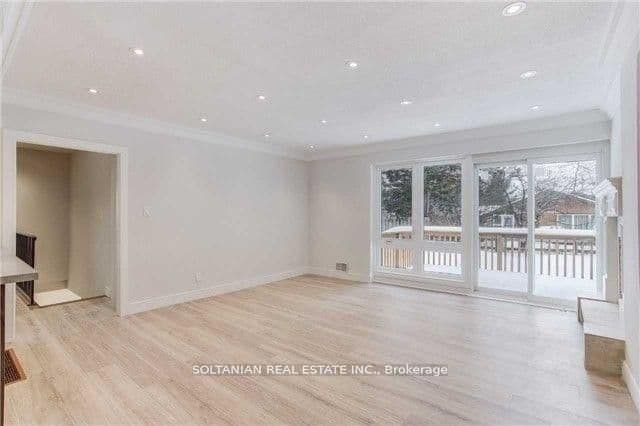 44 Tremont Crescent thumbnail 6