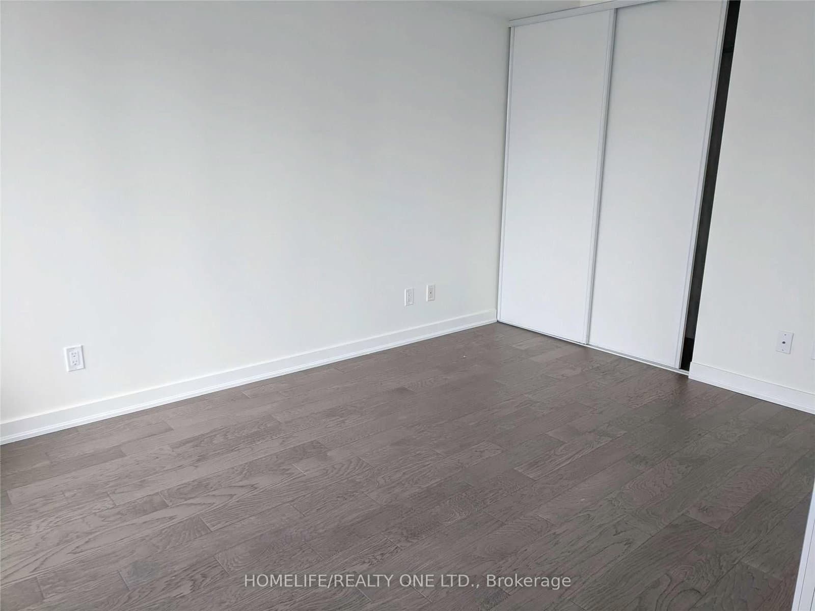 33 Charles Street E, Unit 1008 thumbnail 5