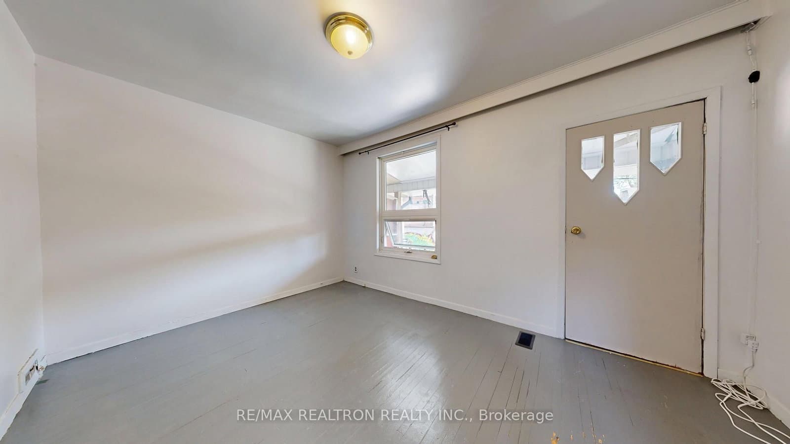 32 Macklem Avenue, Unit Upper thumbnail 7